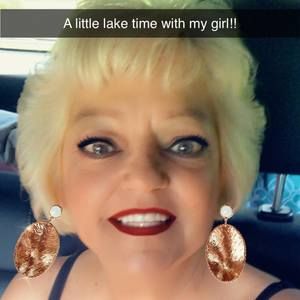 Meet your Posher, Annette